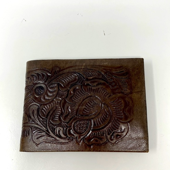Leather‎ Tooled Embossed Wallet - Picture 1 of 10